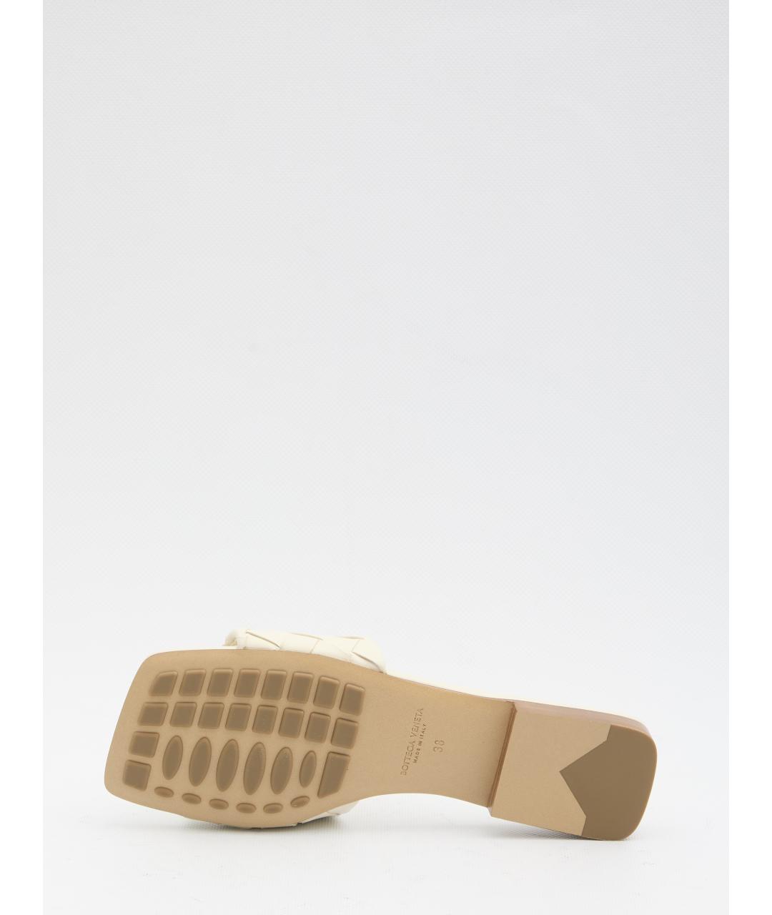 BOTTEGA VENETA Бежевые кожаные шлепанцы, фото 3