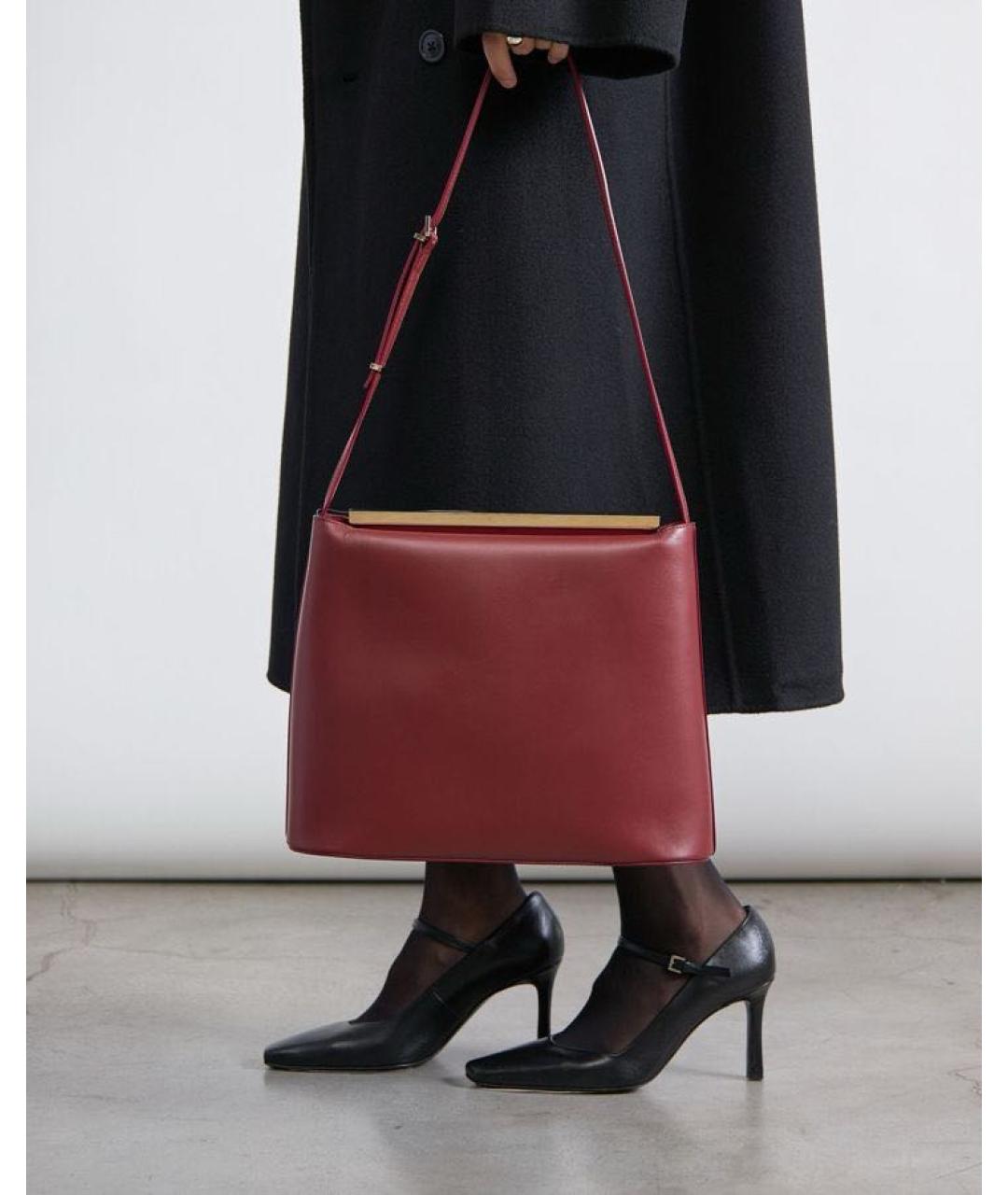 LOULOU STUDIO Бордовая кожаная сумка с короткими ручками, фото 3