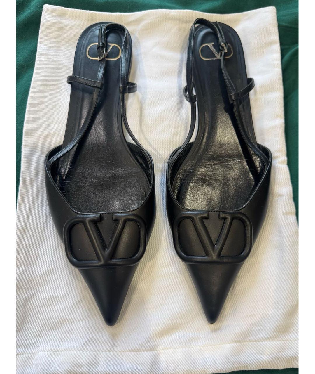 VALENTINO Черные кожаные лодочки на низком каблуке, фото 3