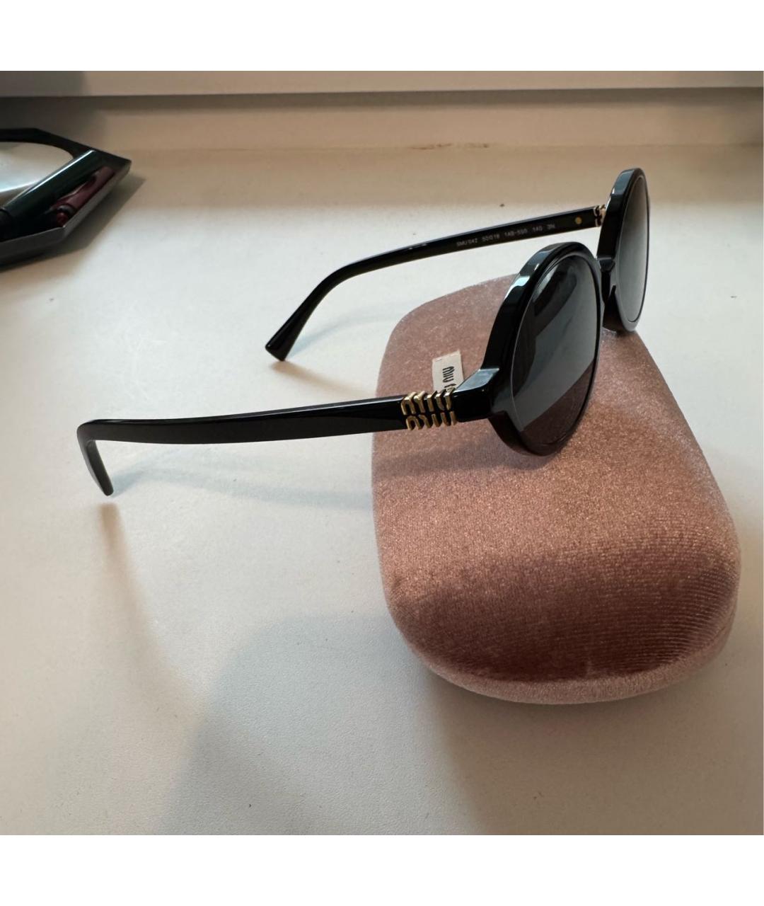 MIU MIU Черные пластиковые солнцезащитные очки, фото 2