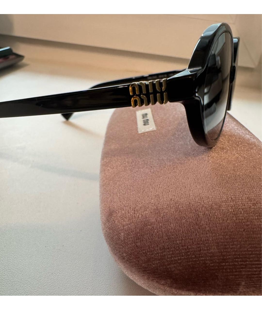 MIU MIU Черные пластиковые солнцезащитные очки, фото 3