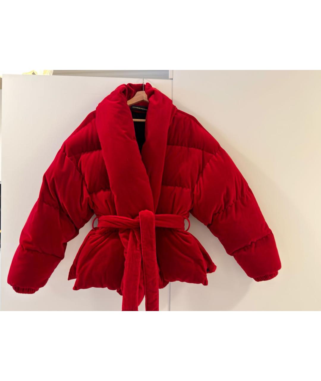 ALEXANDRE VAUTHIER Красный бархатный пуховик, фото 9