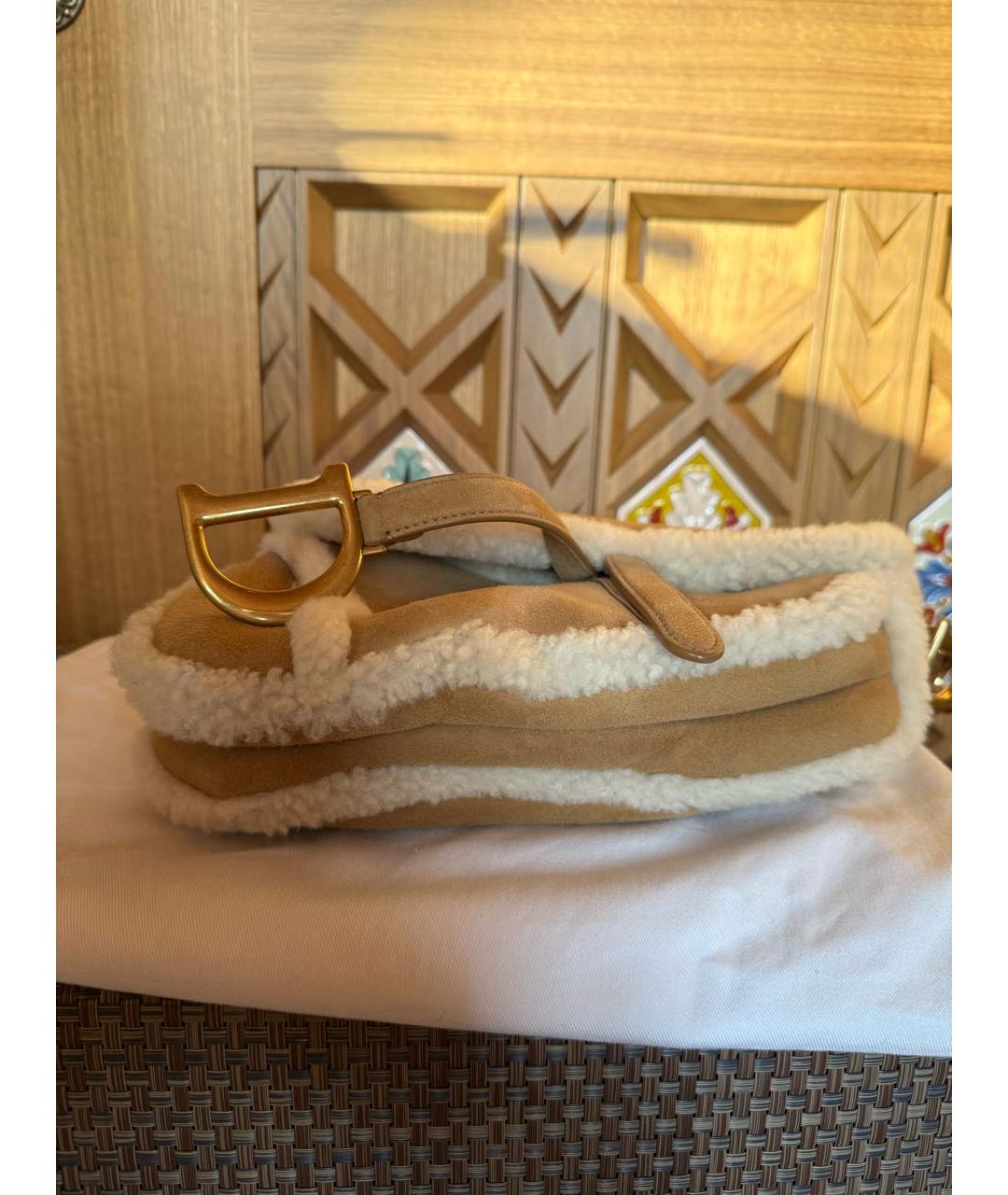 CHRISTIAN DIOR Бежевая замшевая сумка с короткими ручками, фото 6