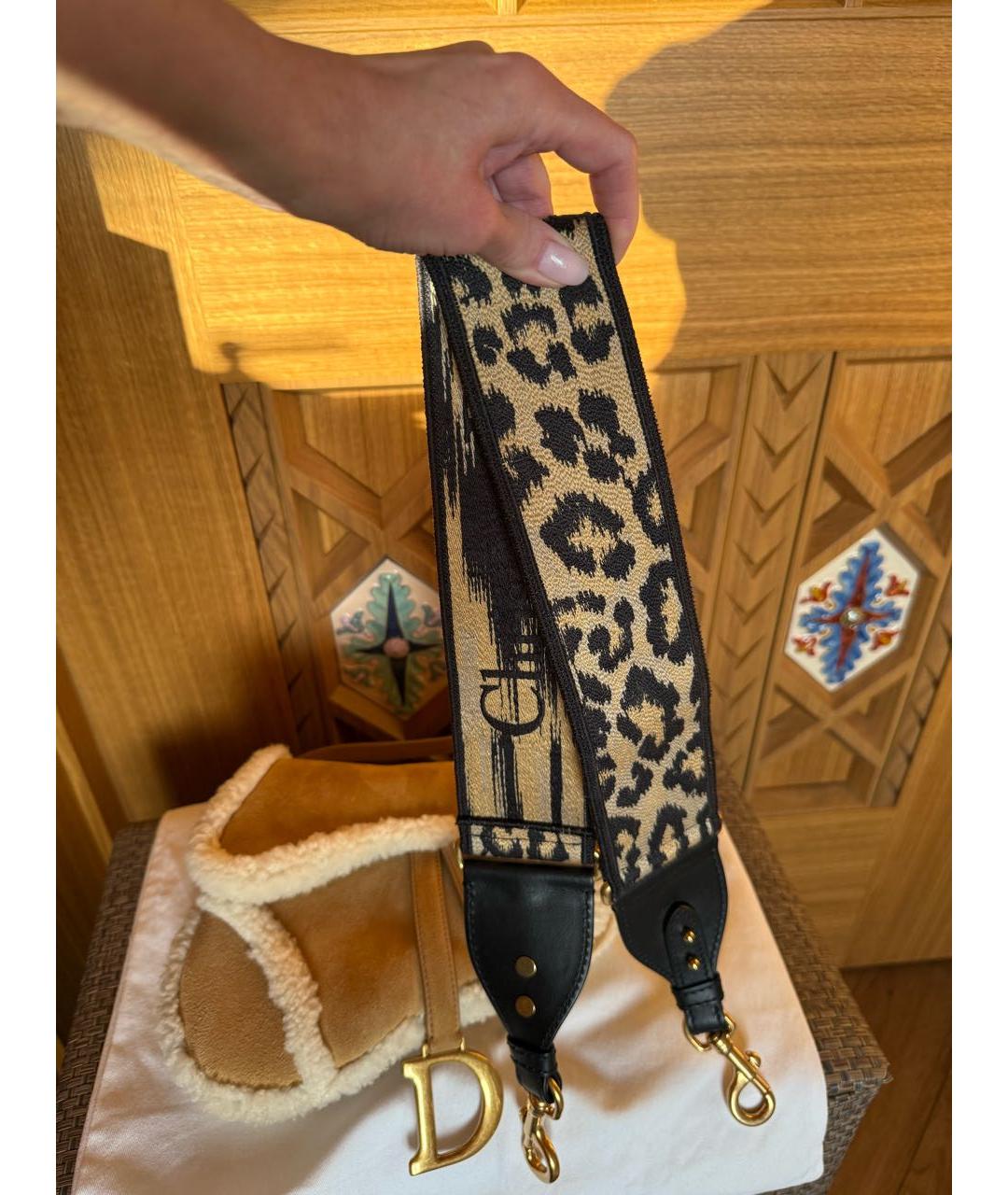 CHRISTIAN DIOR Бежевая замшевая сумка с короткими ручками, фото 8