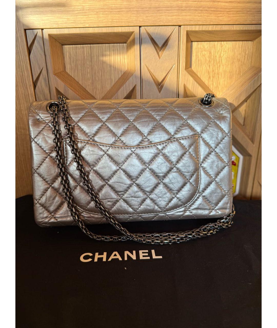 CHANEL Серебряная кожаная сумка через плечо, фото 2