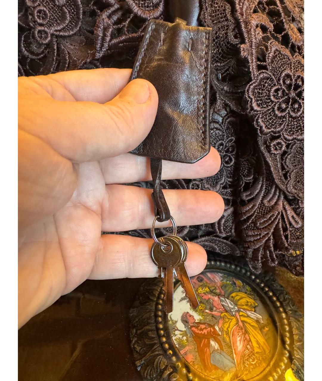 PRADA Коричневая кожаная сумка с короткими ручками, фото 5