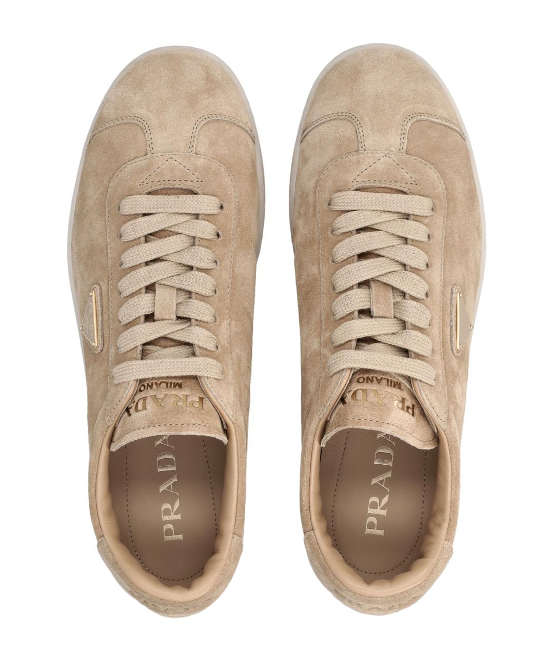 PRADA Бежевые замшевые низкие кроссовки / кеды, фото 2