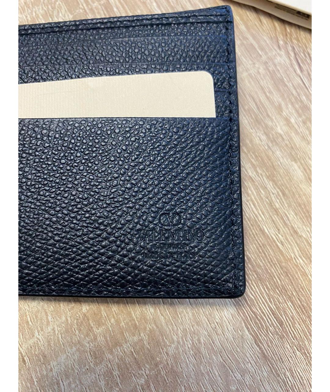 VALENTINO Черный кожаный кошелек, фото 4