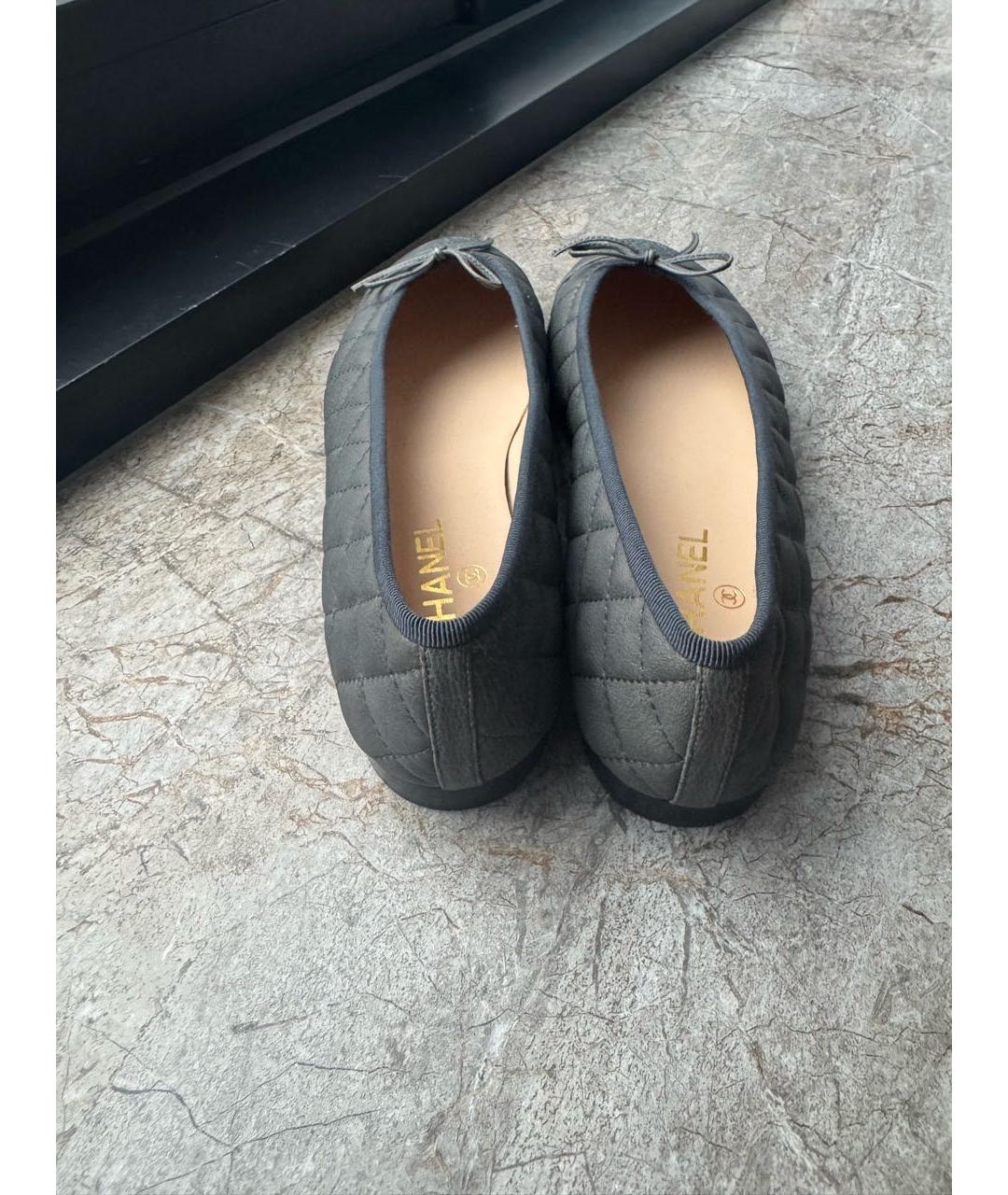 CHANEL Серые кожаные балетки, фото 4