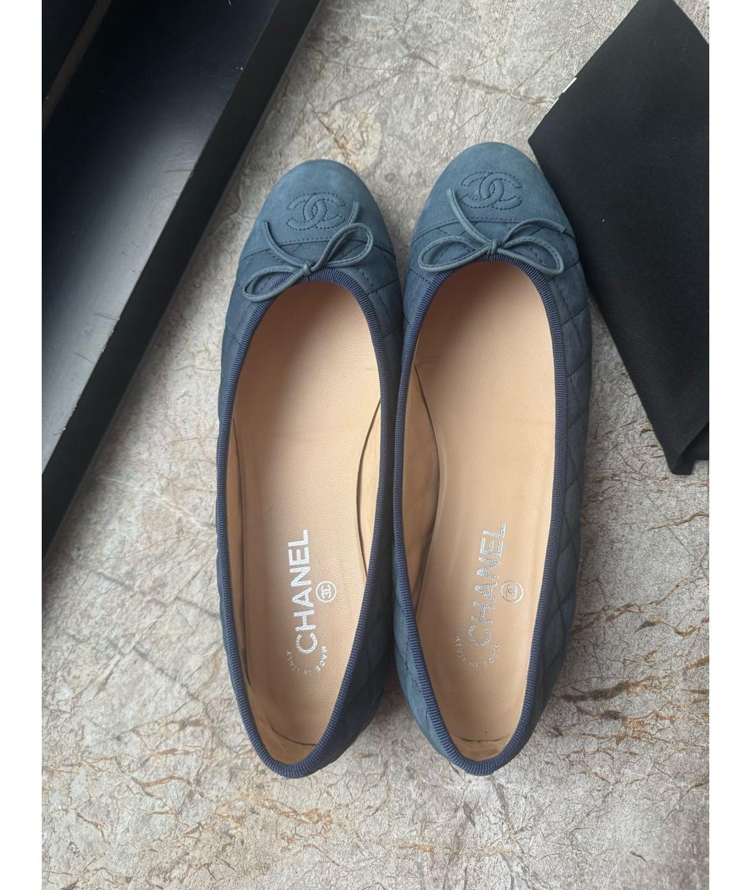 CHANEL Темно-синие замшевые балетки, фото 3