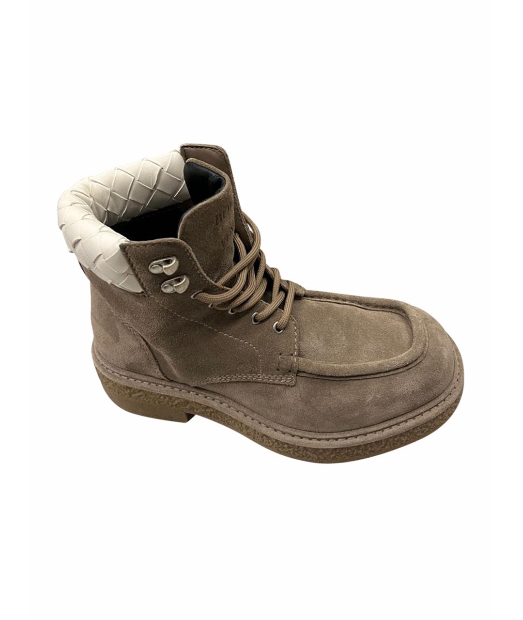 BOTTEGA VENETA Бежевые замшевые высокие ботинки, фото 1