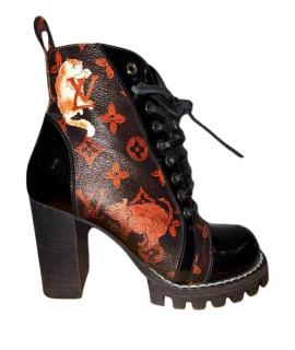 LOUIS VUITTON Ботильоны