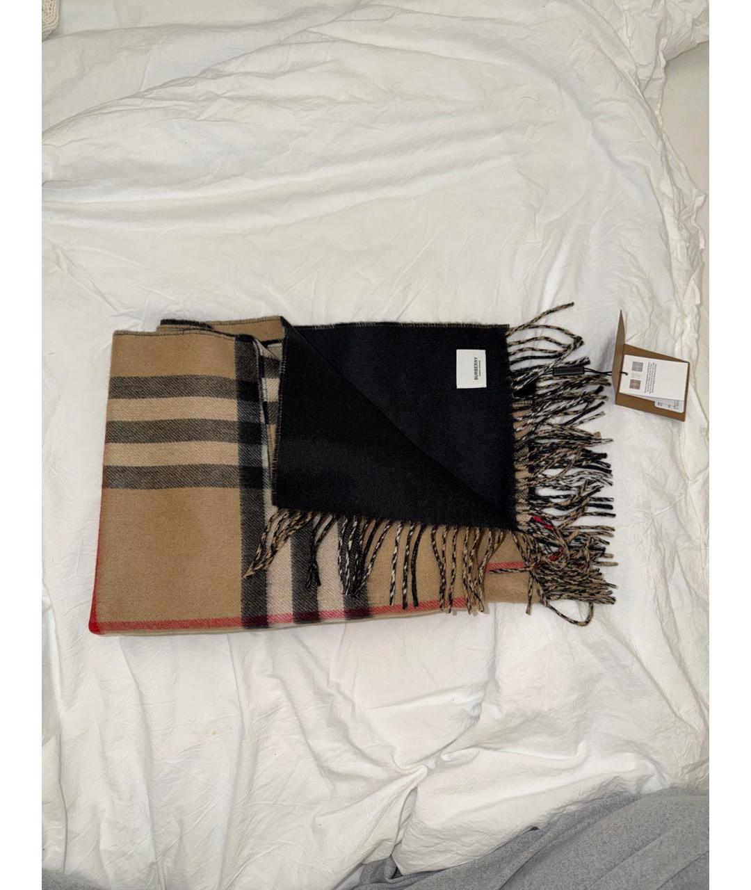 BURBERRY Бежевый кашемировый шарф, фото 2