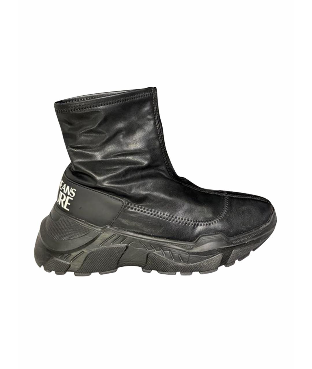 VERSACE JEANS COUTURE Черные полусапоги из искусственной кожи, фото 1