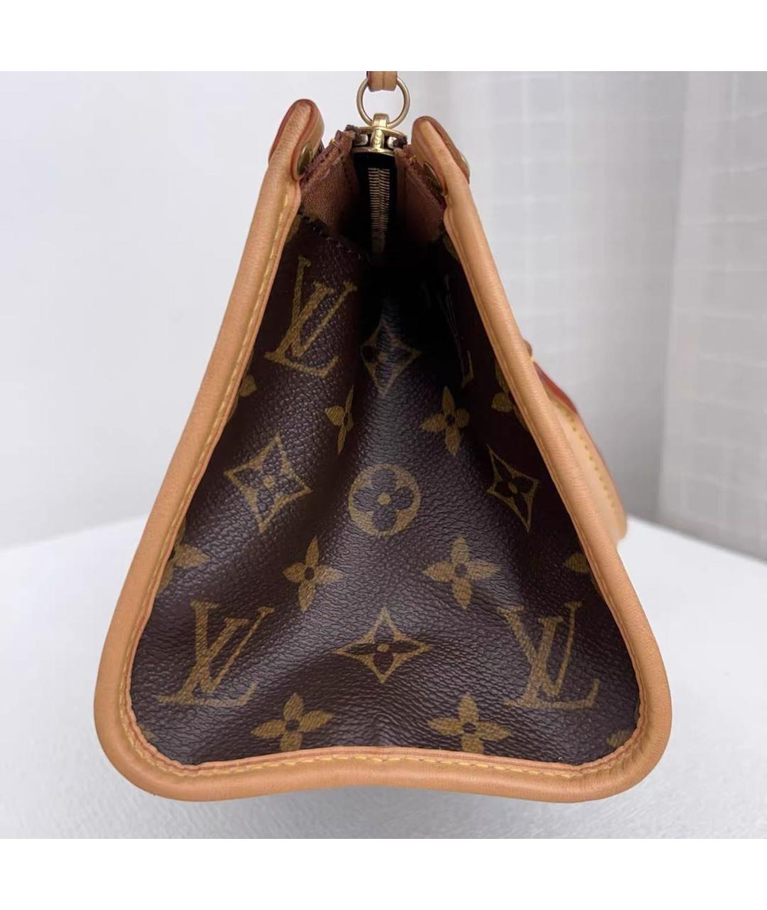 LOUIS VUITTON Коричневая кожаная сумка с короткими ручками, фото 4