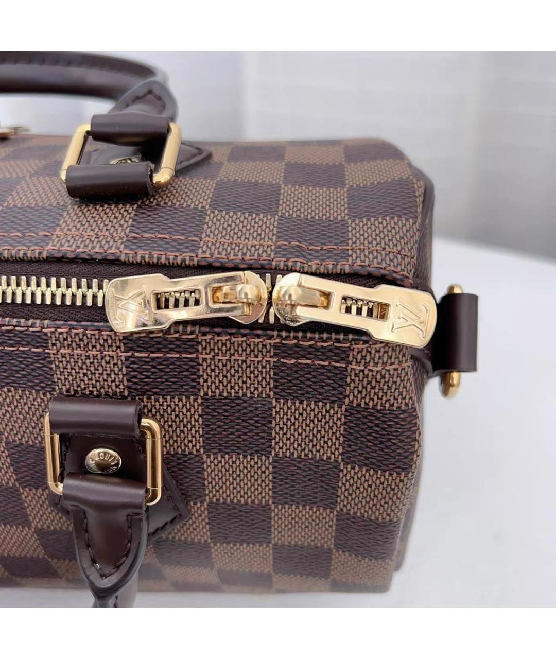 LOUIS VUITTON Коричневая кожаная сумка с короткими ручками, фото 6