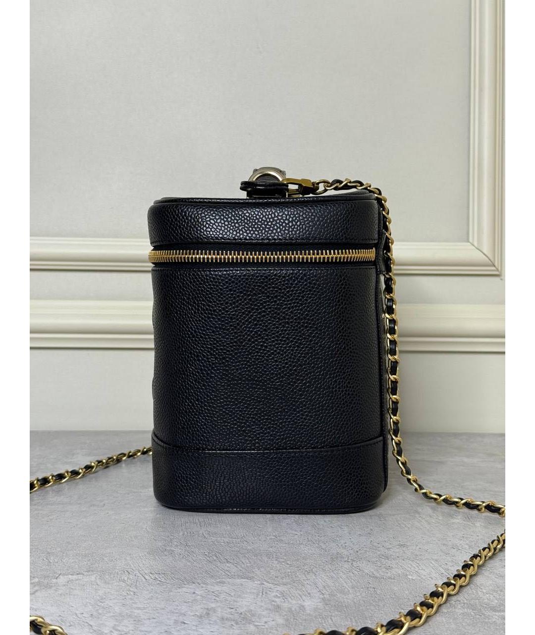 CHANEL Черная сумка с короткими ручками из лакированной кожи, фото 2