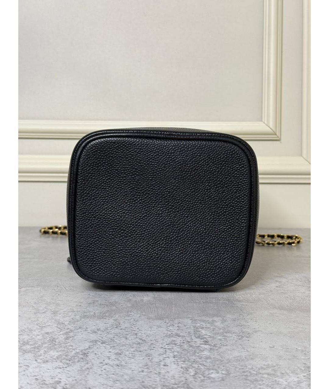 CHANEL Черная сумка с короткими ручками из лакированной кожи, фото 7