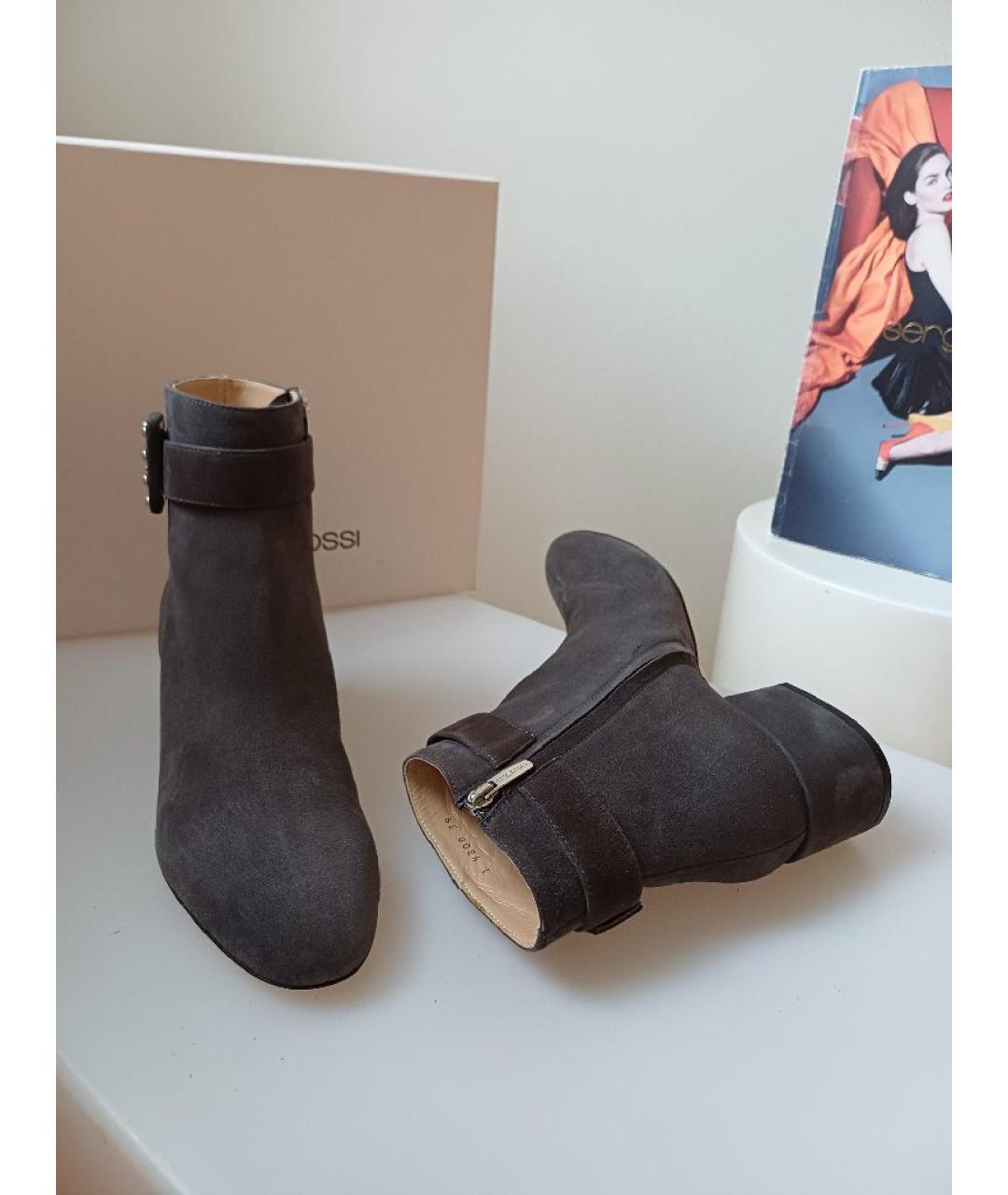 SERGIO ROSSI Серые замшевые полусапоги, фото 5