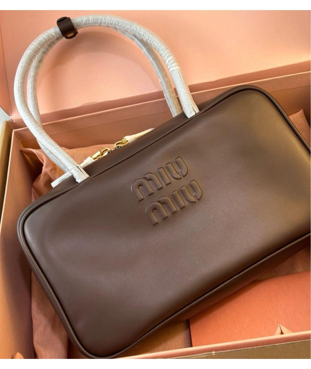 MIU MIU Коричневая кожаная сумка с короткими ручками, фото 5