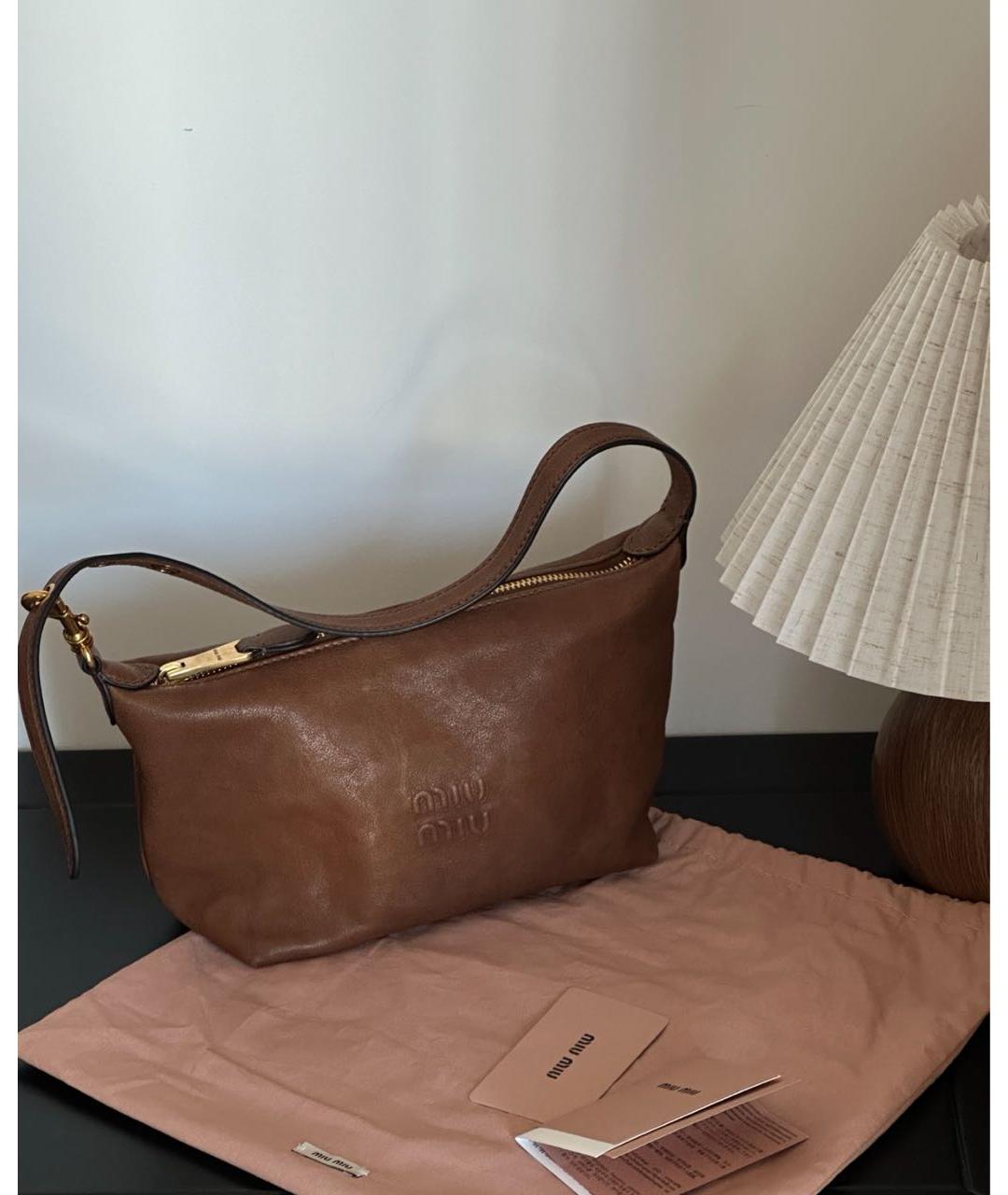 MIU MIU Коричневая кожаная сумка с короткими ручками, фото 7