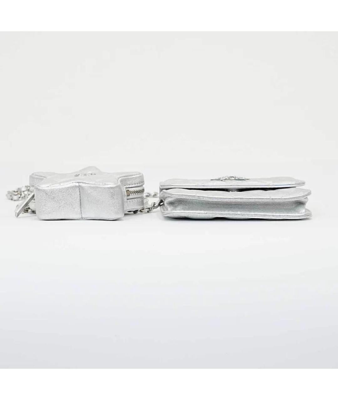 CHANEL Серебряная кожаная сумка с короткими ручками, фото 4