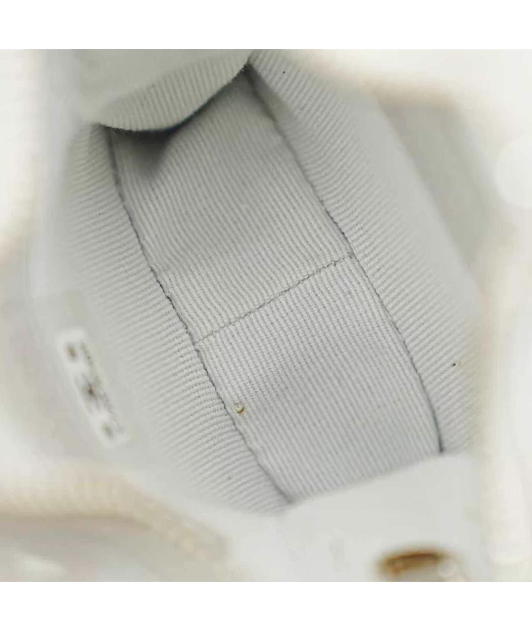 CHANEL Серебряная кожаная сумка с короткими ручками, фото 6