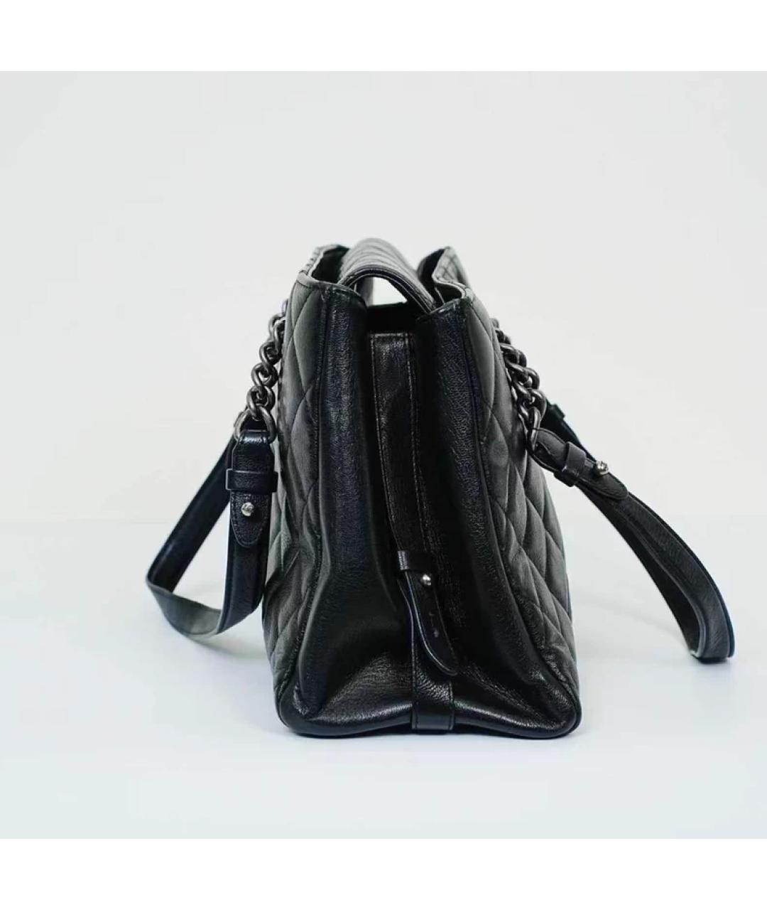 CHANEL Черная кожаная сумка с короткими ручками, фото 5