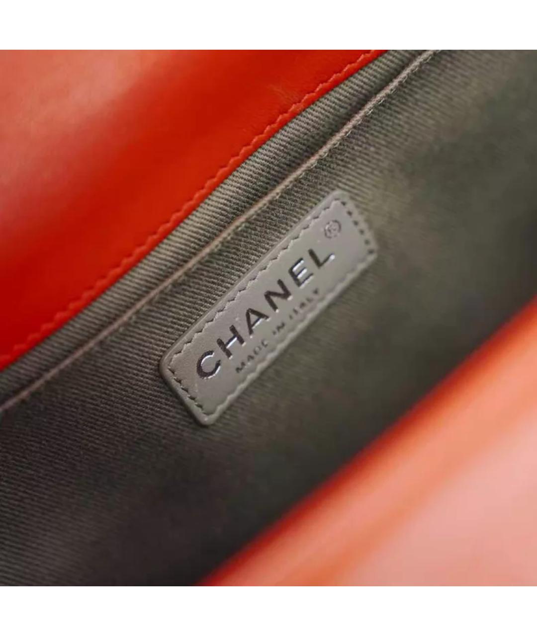 CHANEL Красная кожаная сумка через плечо, фото 8