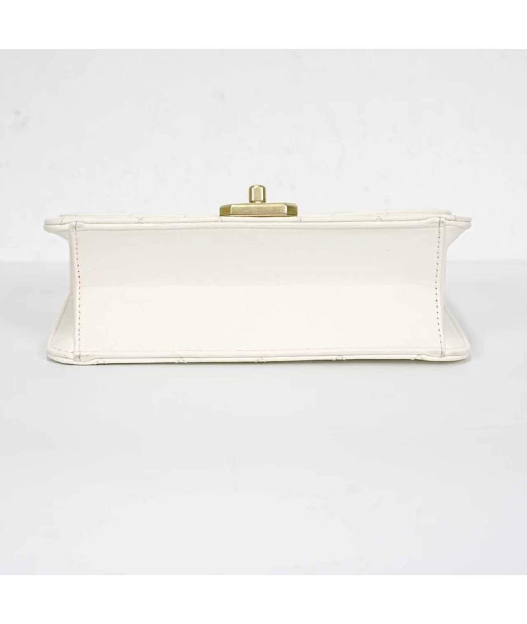CHANEL Белая кожаная сумка с короткими ручками, фото 7