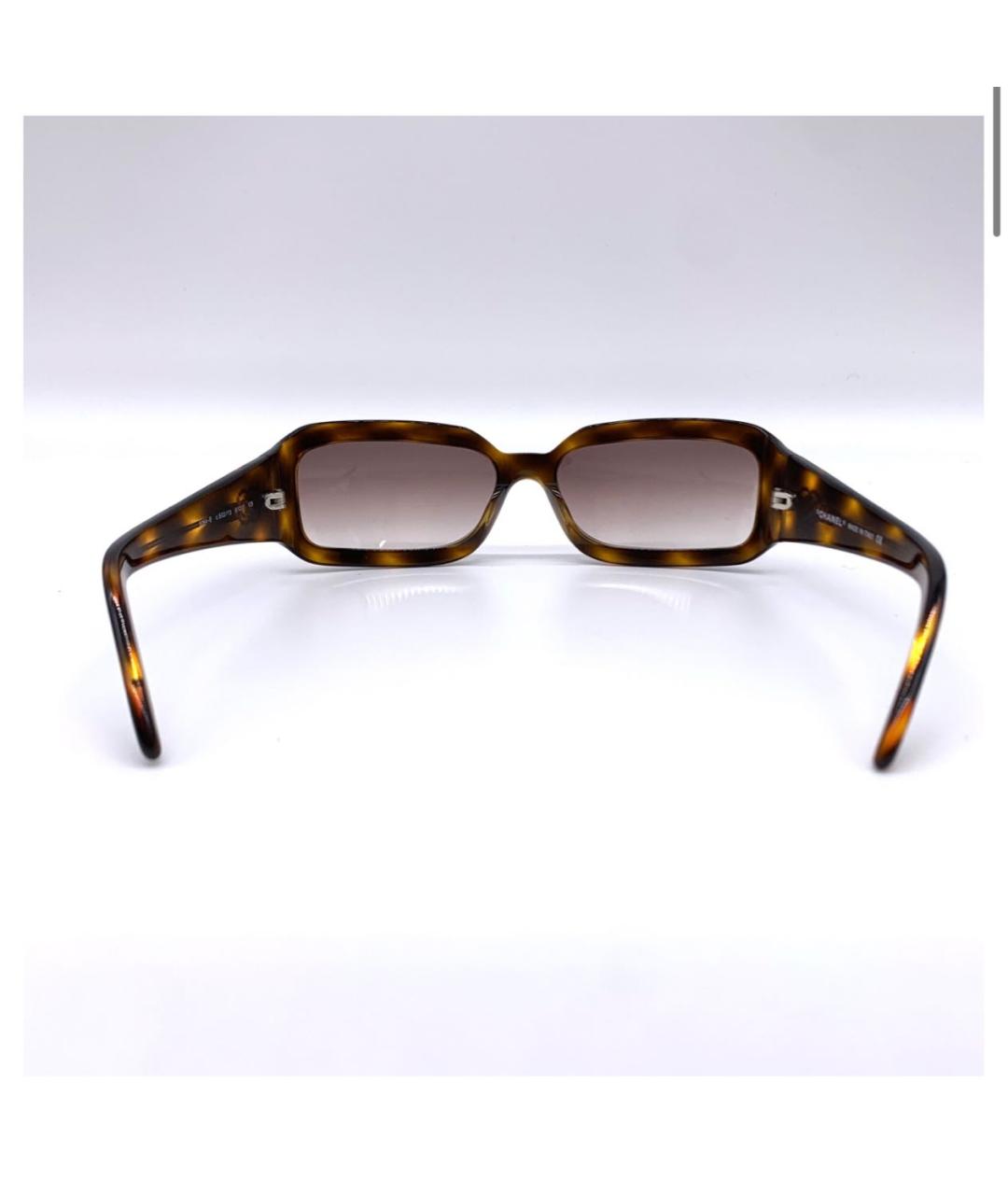 CHANEL Коричневые пластиковые солнцезащитные очки, фото 4