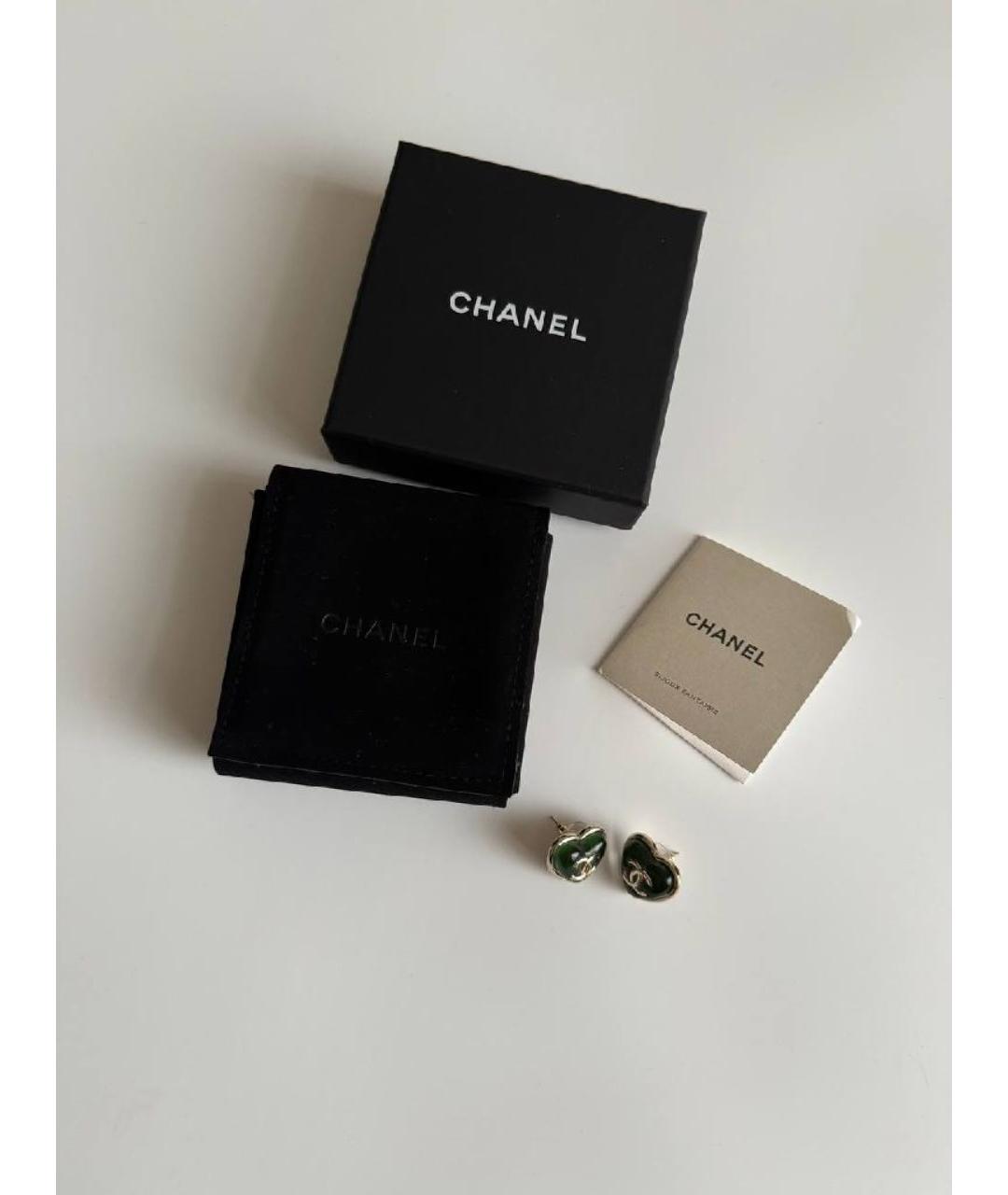 CHANEL Зеленые металлические серьги, фото 3