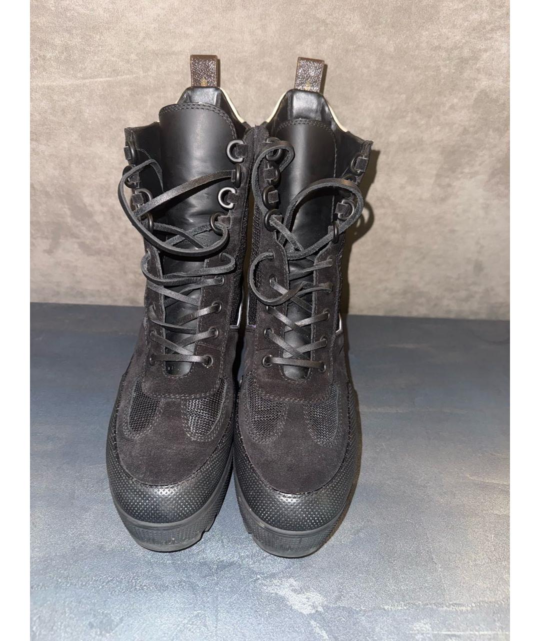 LOUIS VUITTON Черные замшевые ботинки, фото 2