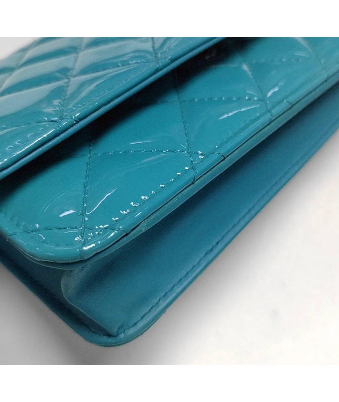 CHANEL Бирюзовая сумка через плечо из лакированной кожи, фото 5