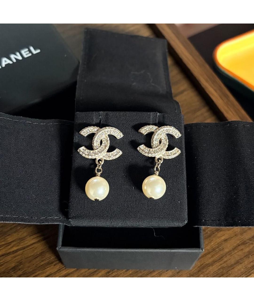 CHANEL Золотые металлические серьги, фото 5