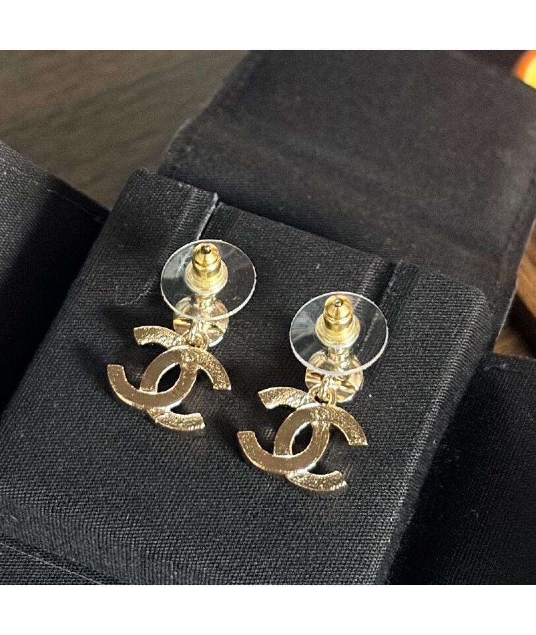 CHANEL Золотые металлические серьги, фото 3