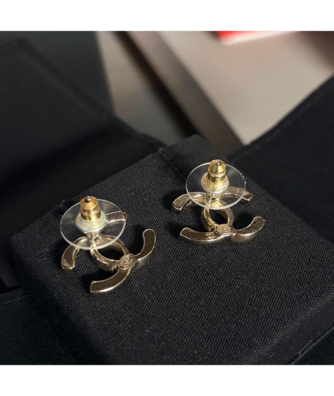 CHANEL Золотые металлические серьги, фото 3