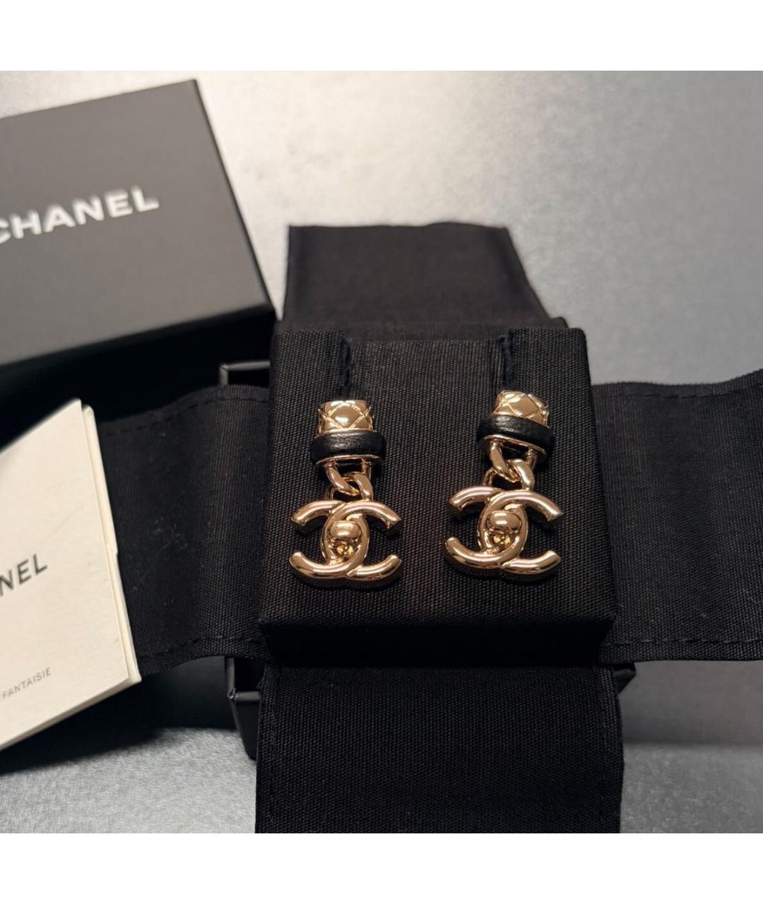 CHANEL Золотые металлические серьги, фото 2