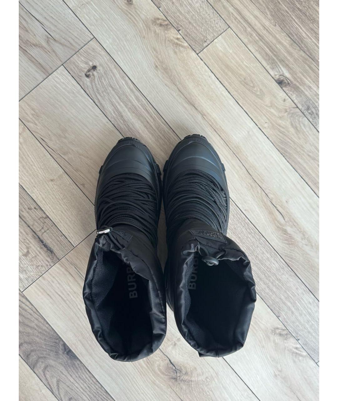 BURBERRY Черные текстильные высокие ботинки, фото 3