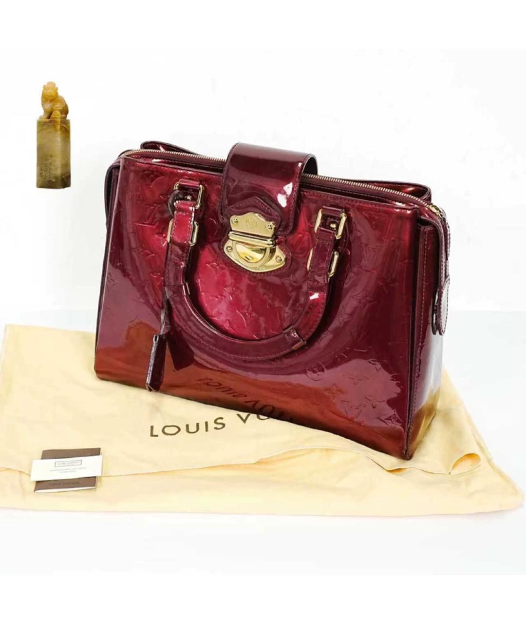 LOUIS VUITTON Бордовая сумка с короткими ручками из лакированной кожи, фото 9