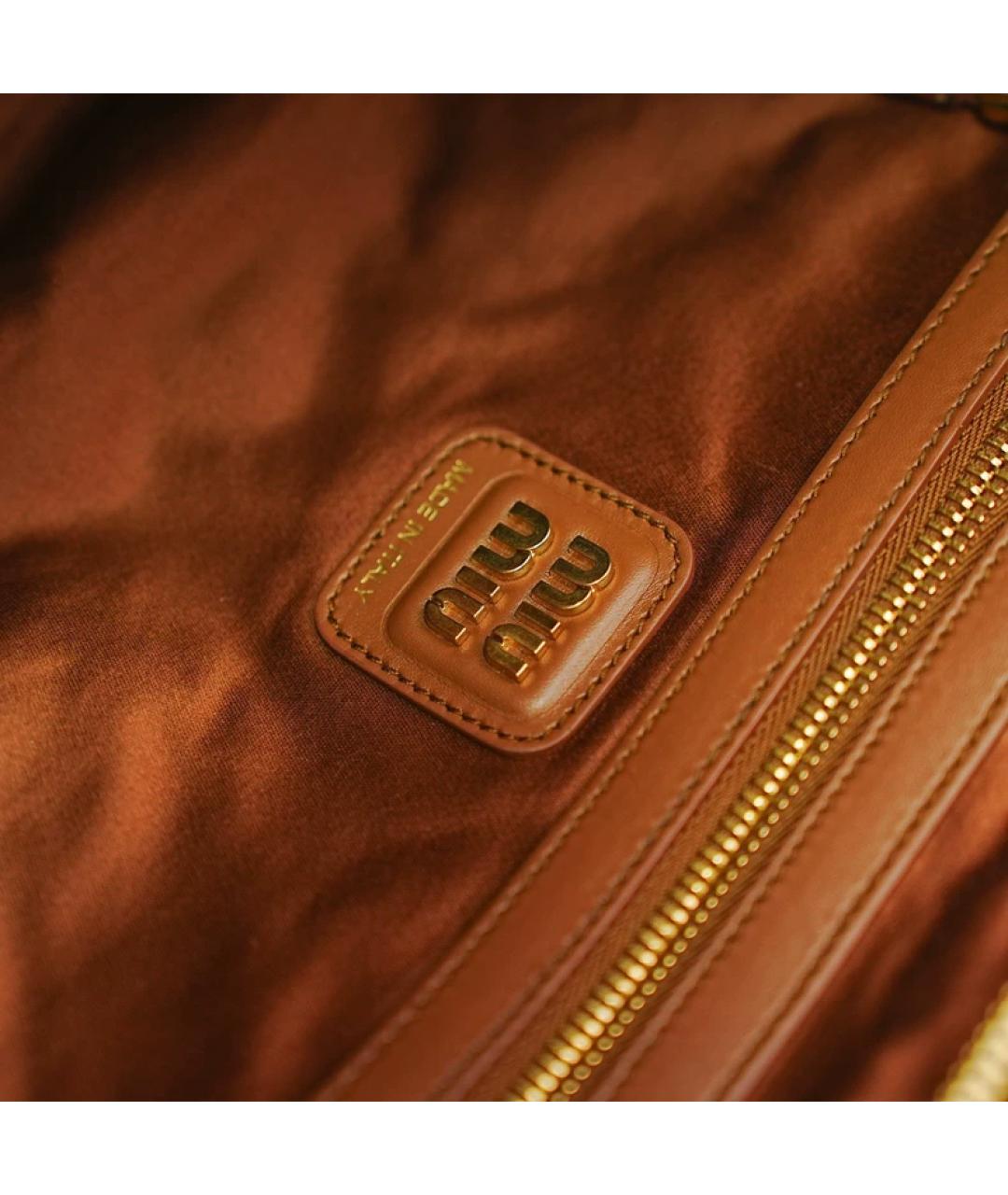 MIU MIU Коричневая кожаная сумка через плечо, фото 8