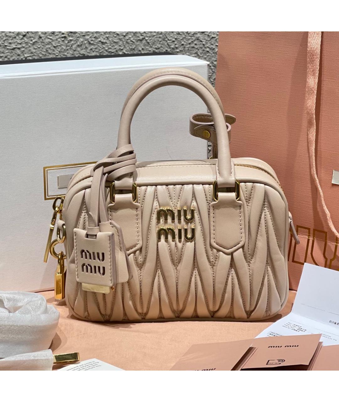 MIU MIU Бежевая кожаная сумка через плечо, фото 9