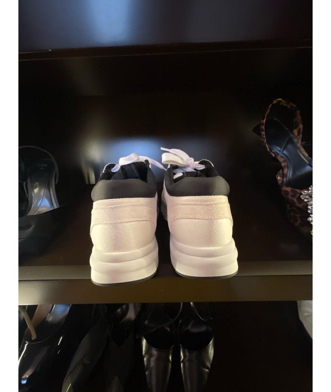 CHANEL Белые кожаные кроссовки, фото 4
