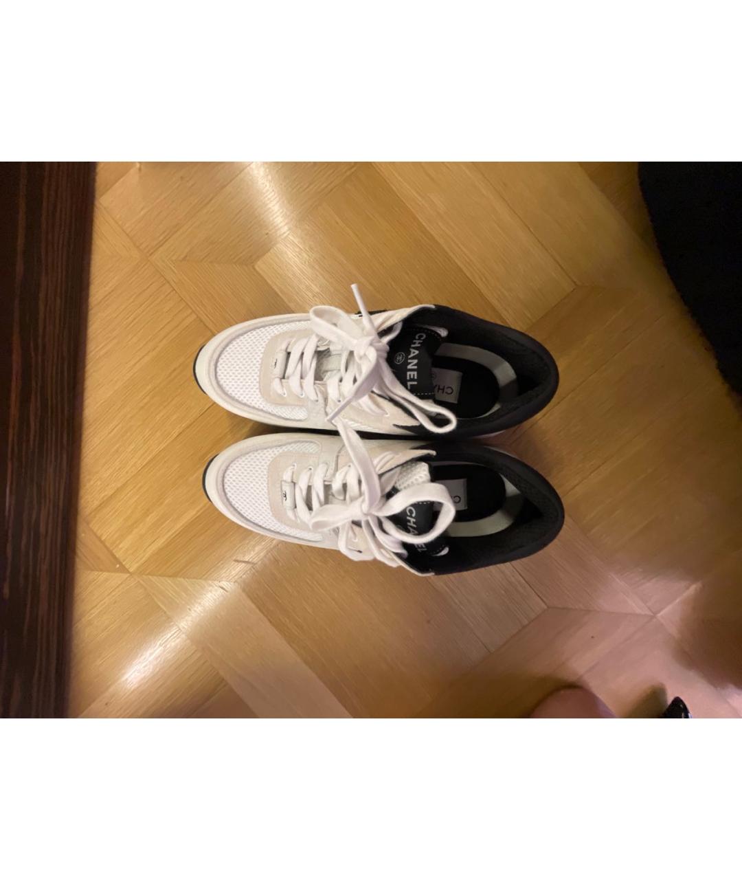 CHANEL Белые кожаные кроссовки, фото 3