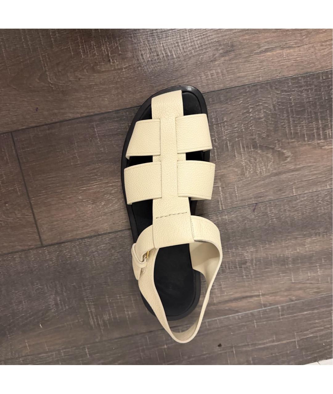 THE ROW Бежевые кожаные сандалии, фото 3