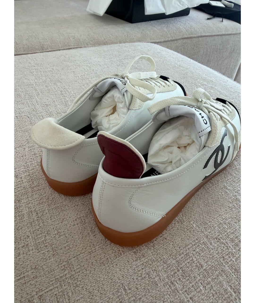 CHANEL Белые кожаные кеды, фото 3