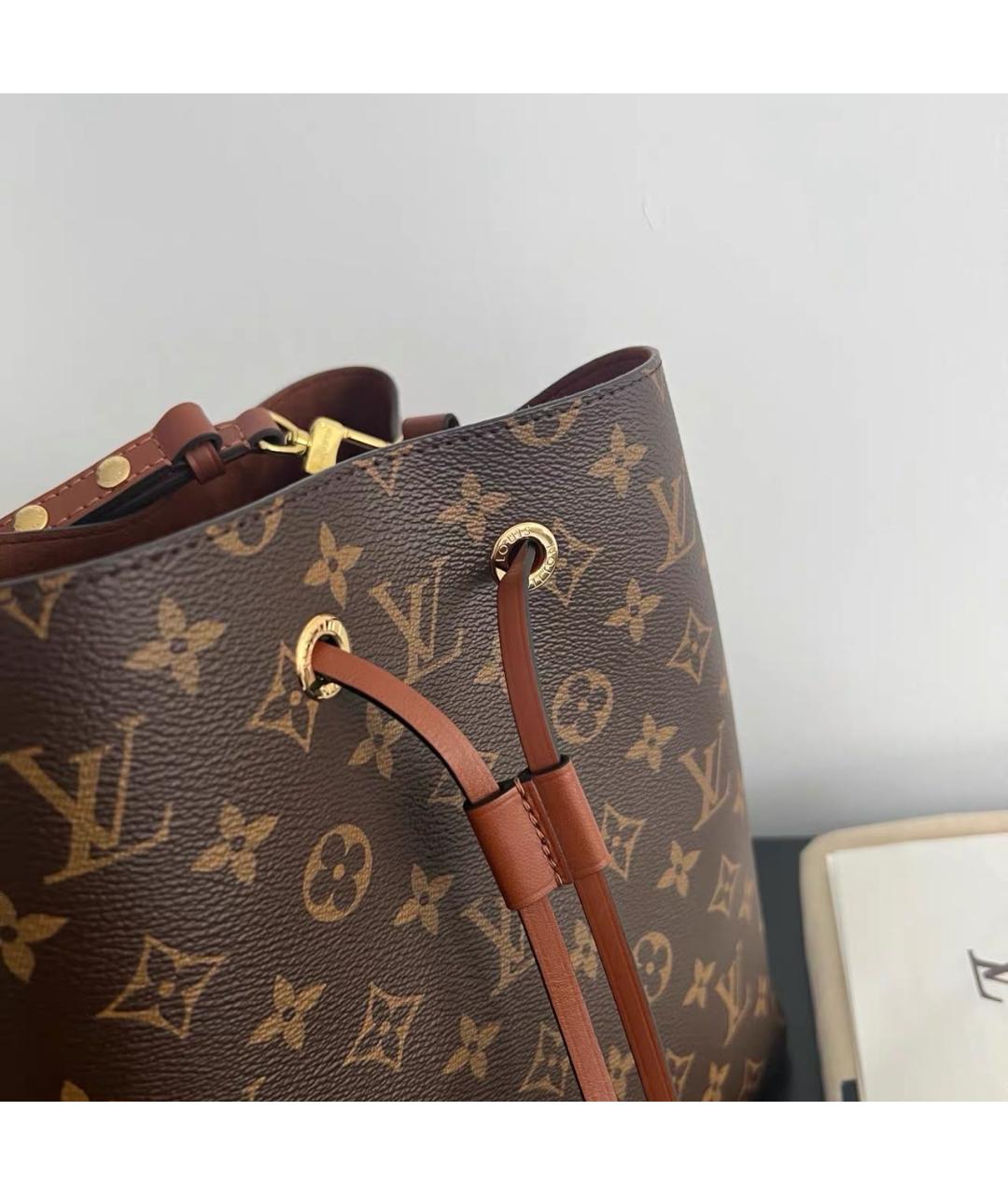 LOUIS VUITTON Коричневая кожаная сумка тоут, фото 7