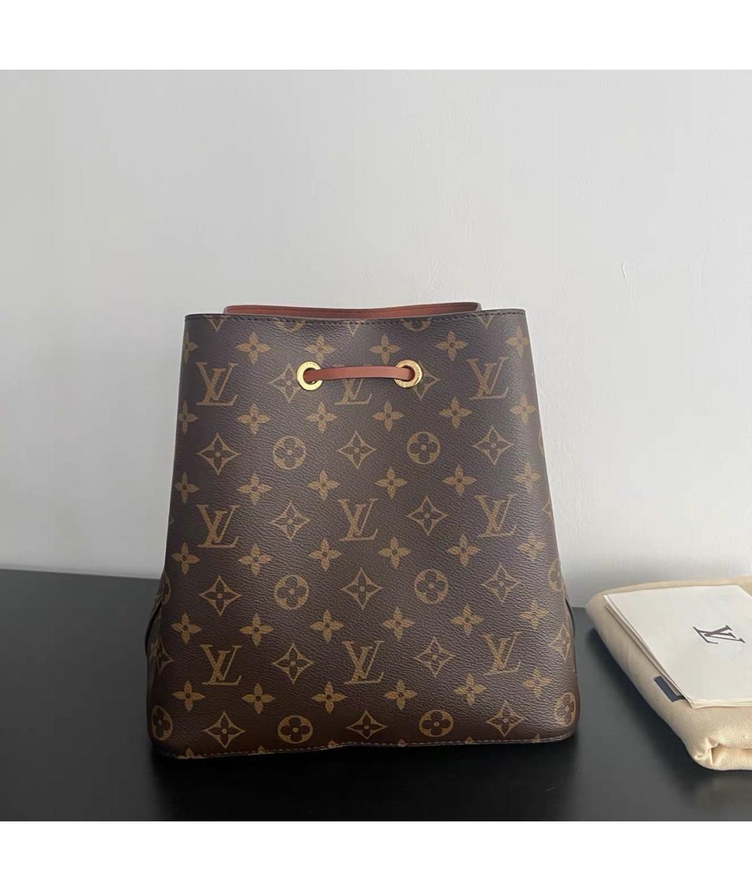 LOUIS VUITTON Коричневая кожаная сумка тоут, фото 3
