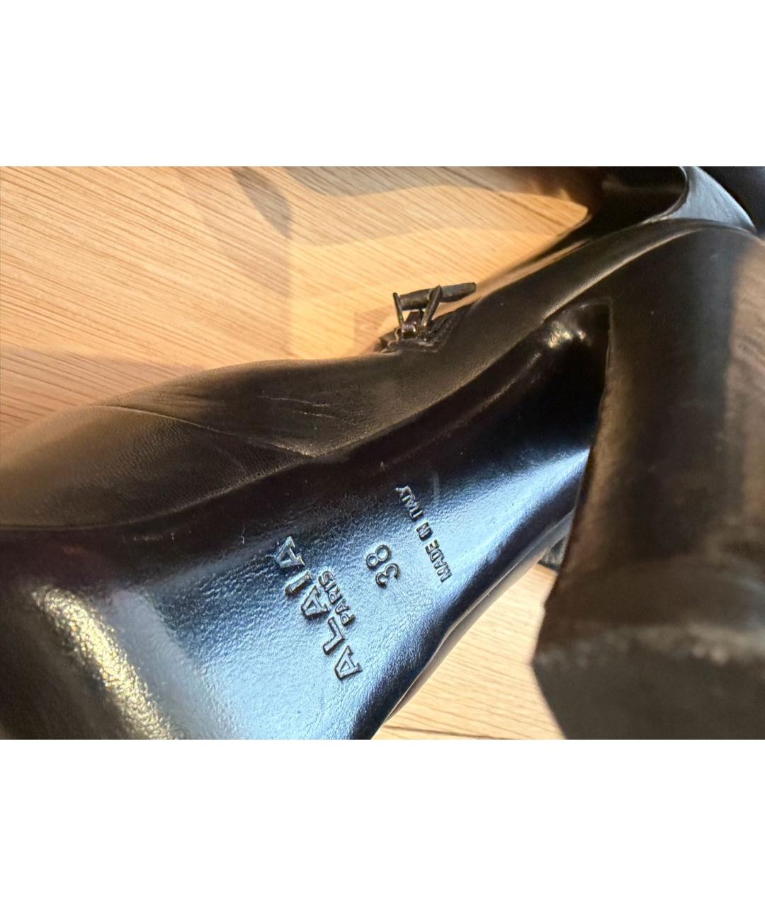 ALAIA Черные кожаные ботфорты, фото 5