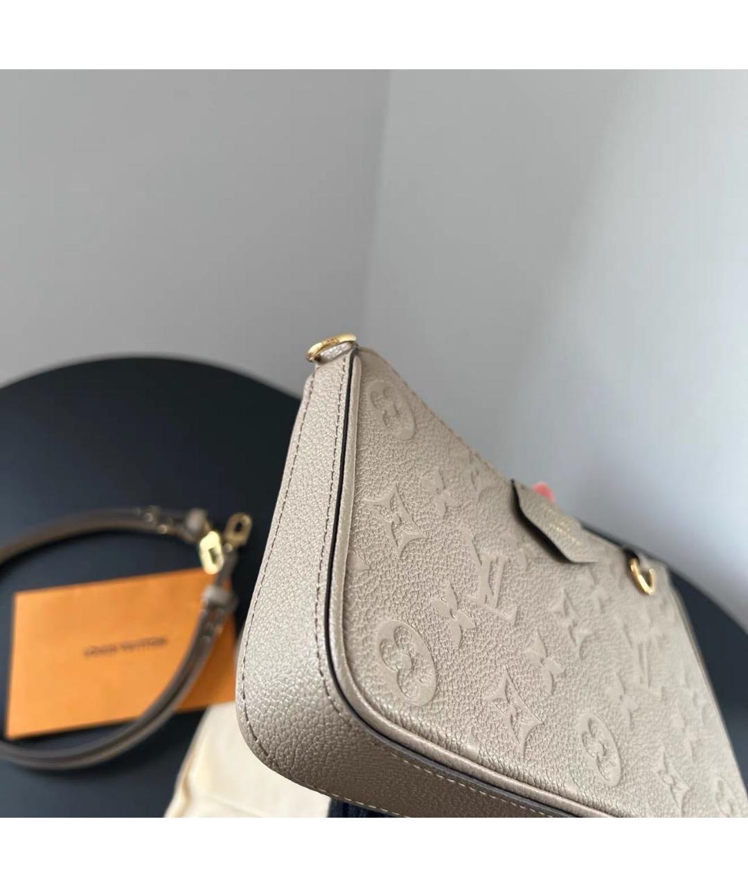 LOUIS VUITTON Бежевая кожаная сумка через плечо, фото 6